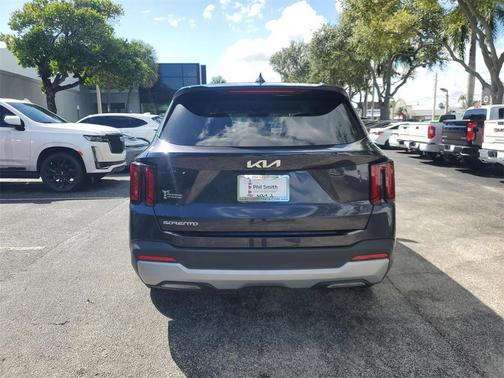 2025 Kia Sorento LX