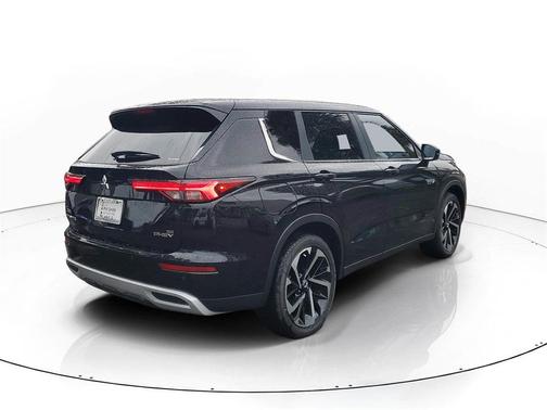 2025 Mitsubishi Outlander PHEV SE S-AWC