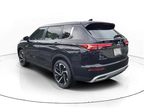 2025 Mitsubishi Outlander PHEV SE S-AWC