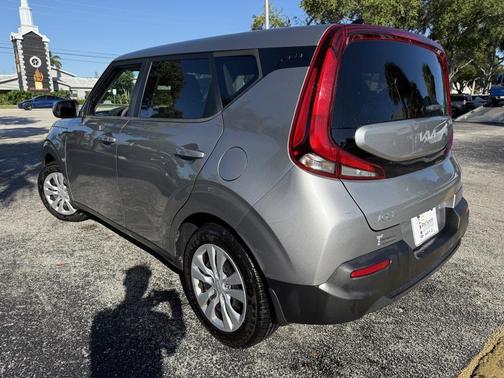 2022 Kia Soul LX