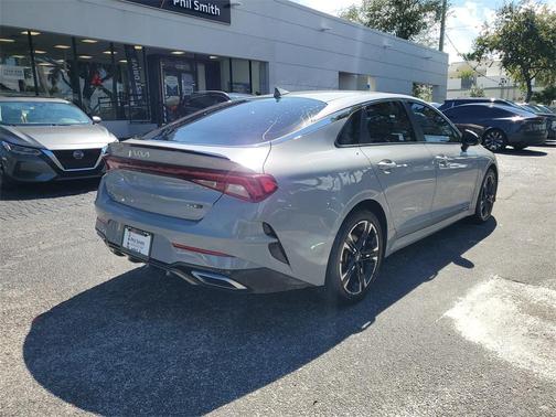 2022 Kia K5 GT-Line