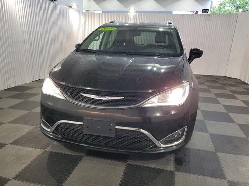 2018 Chrysler Pacifica Touring-L