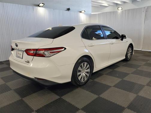 2020 Toyota Camry LE