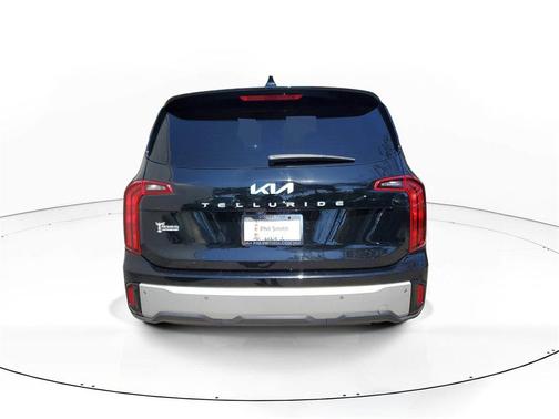 2023 Kia Telluride LX