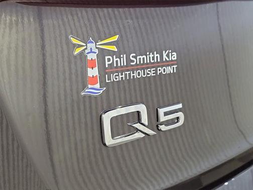 2023 Audi Q5 40 Premium Plus