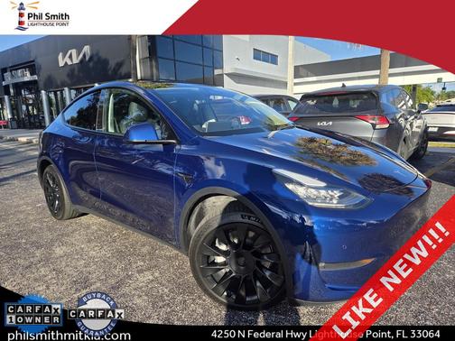 2022 Tesla Model Y Long Range Dual Motor All-Wheel Drive