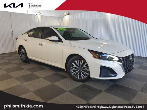 2023 Nissan Altima 2.5 SV