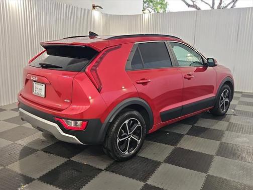 2023 Kia Niro EX