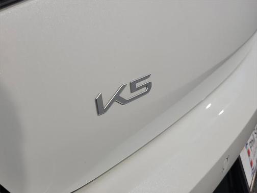 2025 Kia K5 EX