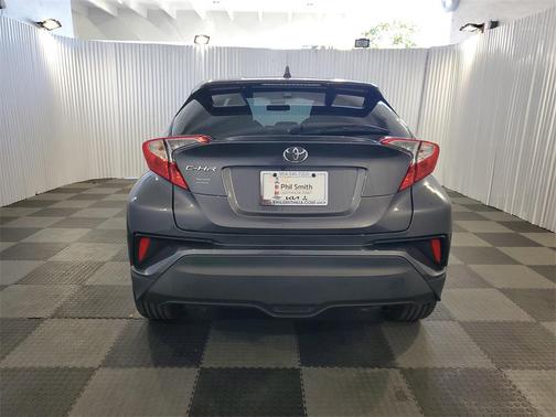 2021 Toyota C-HR XLE
