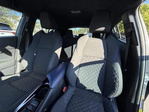 2021 Toyota C-HR XLE