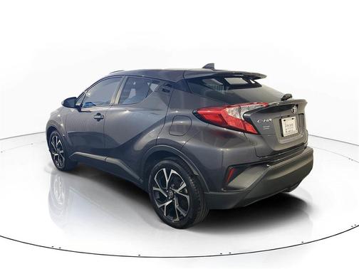 2021 Toyota C-HR XLE