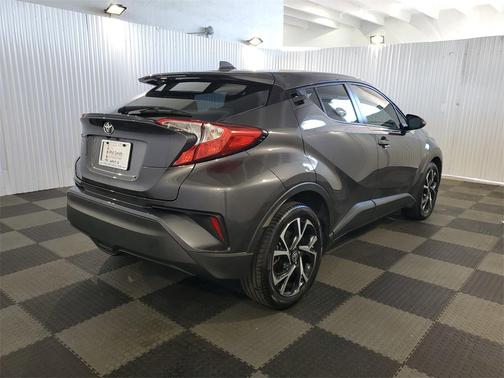 2021 Toyota C-HR XLE