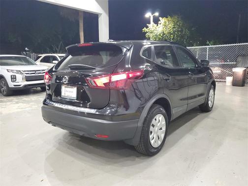 2018 Nissan Rogue Sport S
