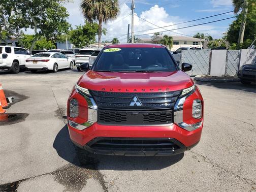 2022 Mitsubishi Outlander SE