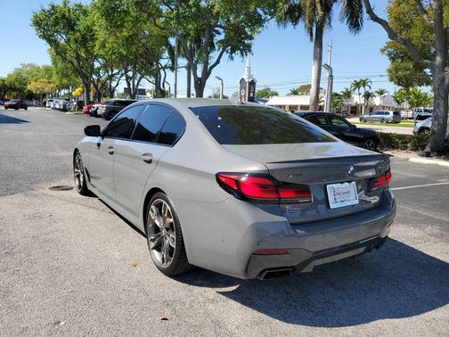 Bernina Grey Amber Effect Metallic 2021 BMW M550 i Xdrive