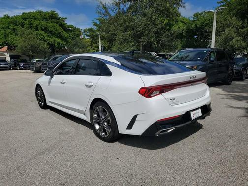 2022 Kia K5 EX