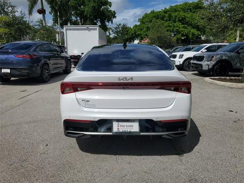 2022 Kia K5 EX