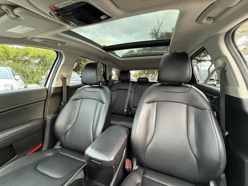 2023 Kia Sportage SX