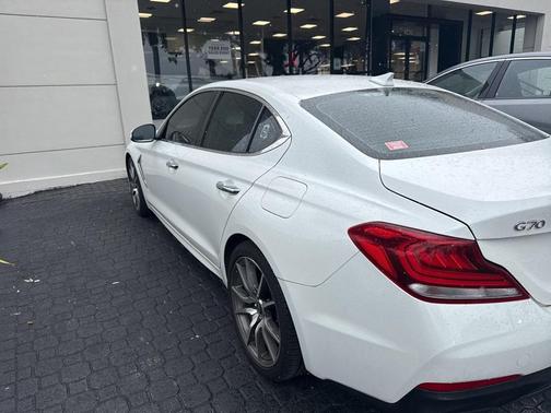 2021 Genesis G70 2.0T RWD Manual