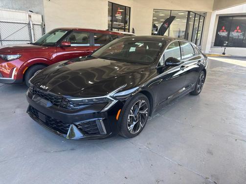 Aurora Black Pearl 2025 Kia K5 GT-Line