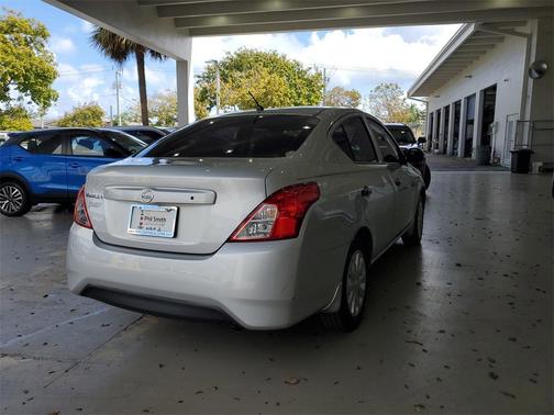 2015 Nissan Versa 1.6 S