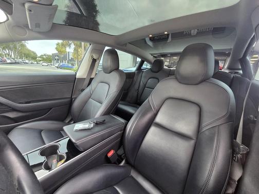 2018 Tesla Model 3 Mid Range