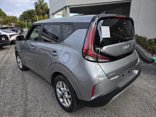 2024 Kia Soul LX