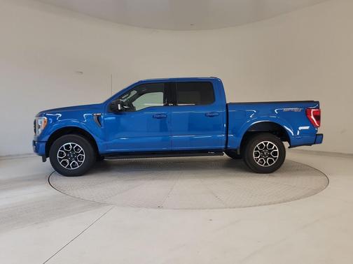 Blue 2021 Ford F-150 XLT