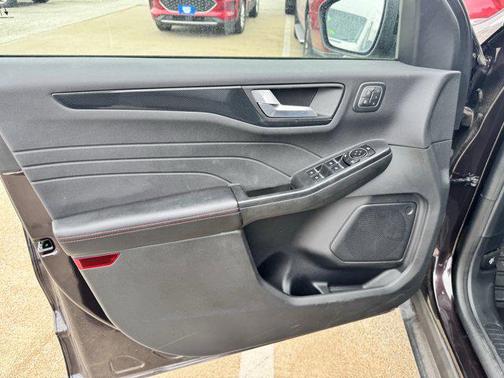 2023 Ford Escape ST-Line Elite