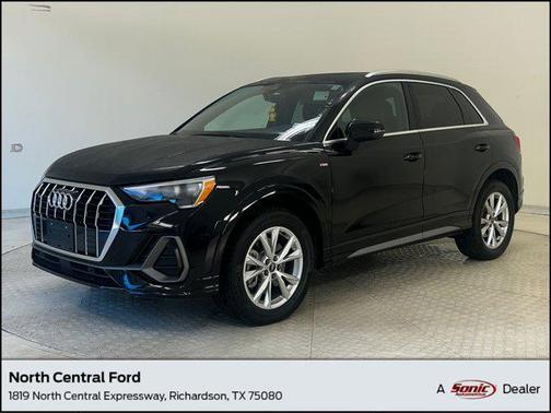 2022 Audi Q3 45 S line Premium