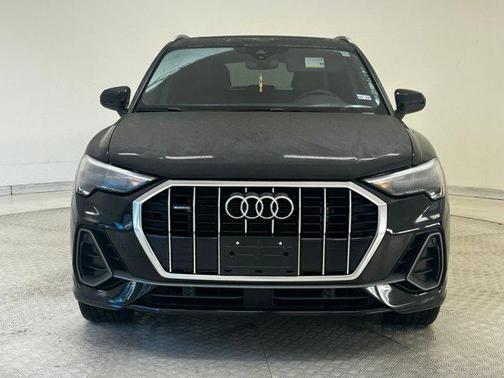 2022 Audi Q3 45 S line Premium