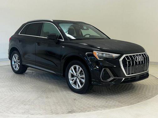 2022 Audi Q3 45 S line Premium