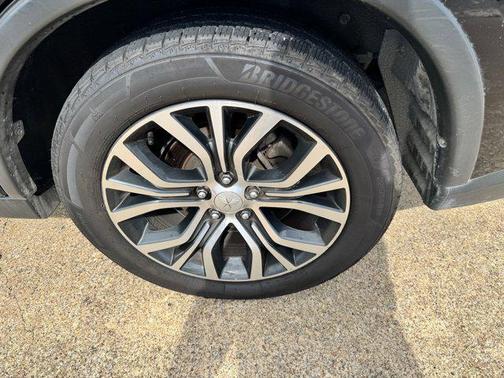 2017 Mitsubishi Outlander SEL