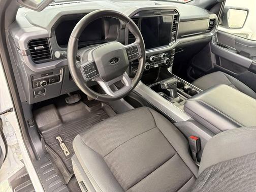Oxford White 2025 Ford F-150 XLT