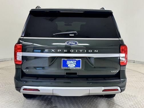 2022 Ford Expedition Max XLT