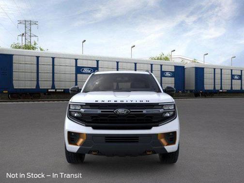 Star White Metallic Tri-Coat 2026 Ford Expedition Tremor