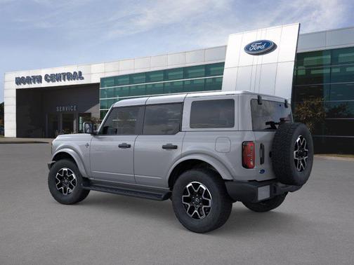 Avalanche Gray 2026 Ford Bronco Outer Banks