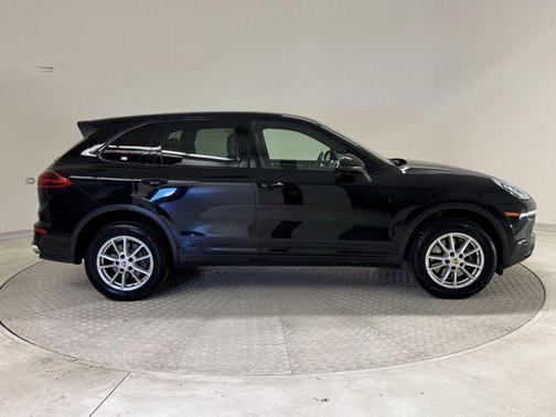 2016 Porsche Cayenne Cayenne