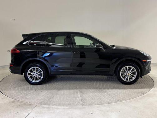 2016 Porsche Cayenne Cayenne