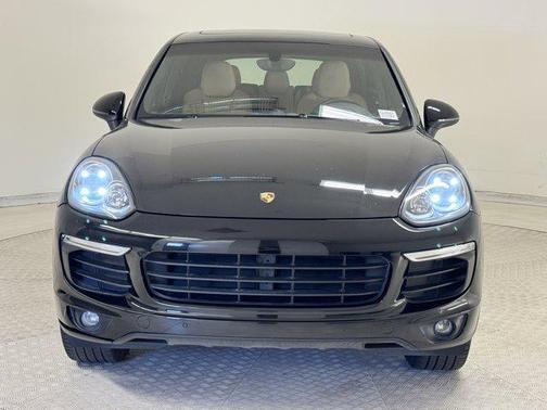 2016 Porsche Cayenne Cayenne