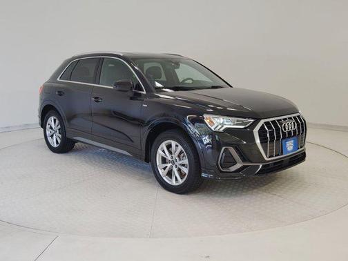 2023 Audi Q3 Premium 45 TFSI S line quattro Tiptronic
