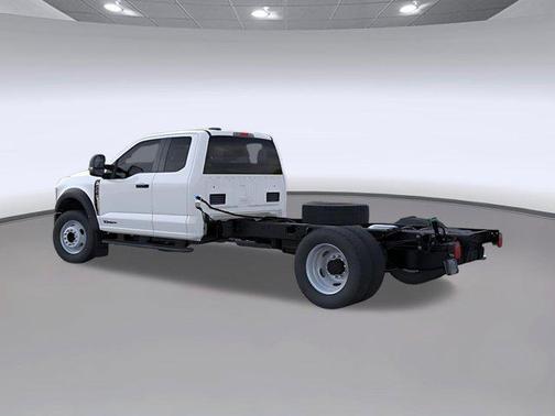 Oxford White 2026 Ford F-450 XL