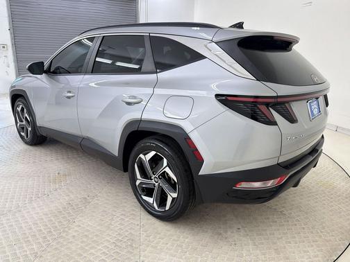 Shimmering Silver 2023 Hyundai TUCSON SEL