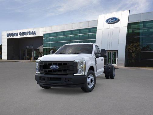 Oxford White 2026 Ford F-350 XL