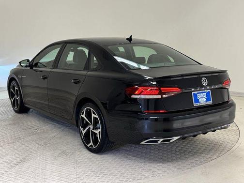 2021 Volkswagen Passat 2.0T R-Line