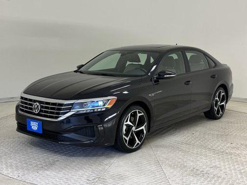 2021 Volkswagen Passat 2.0T R-Line