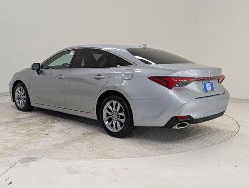 2021 Toyota Avalon XLE