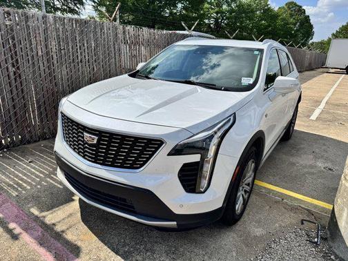 2022 Cadillac XT4 Premium Luxury