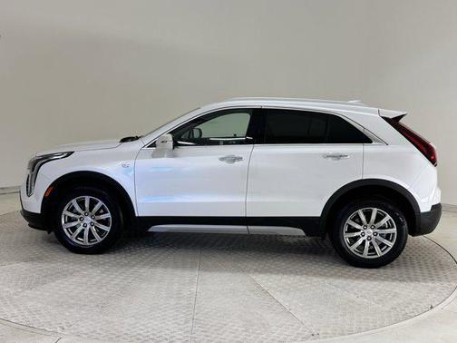 2022 Cadillac XT4 Premium Luxury